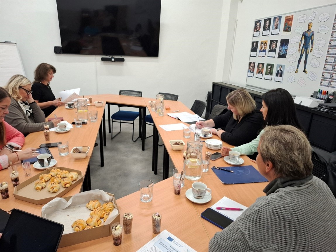 9. SETKÁNÍ PS PRO PODPORU MODERNÍCH DIDAKTICKÝCH FOREM VEDOUCÍCH K ROZVOJI KLÍČOVÝCH KOMPETENCÍ